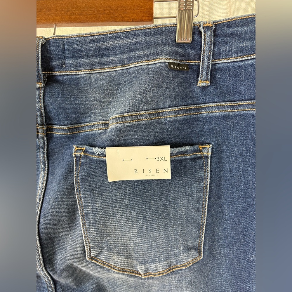 Risen plus size High Rise Raw Hem‎ High Rise Distressed Jeans NWT RDP5479X 608 - Picture 5 of 11